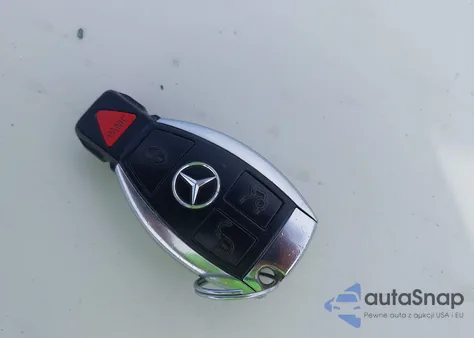 2010 Mercedes-Benz E 350 из США, поврежденный, VIN WDDHF5GB4AA073248